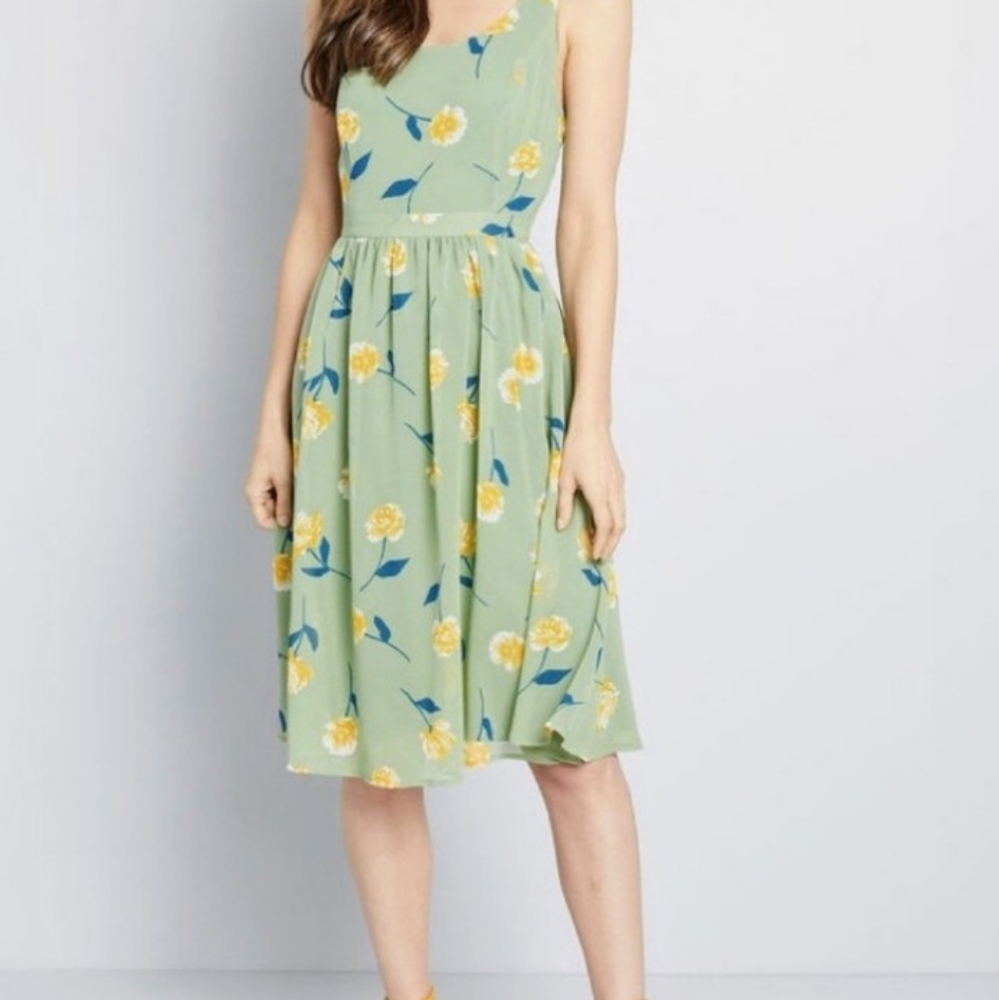 NWT Modcloth Freeing Feeling Pastel Floral Dress. - Picture 3 of 6